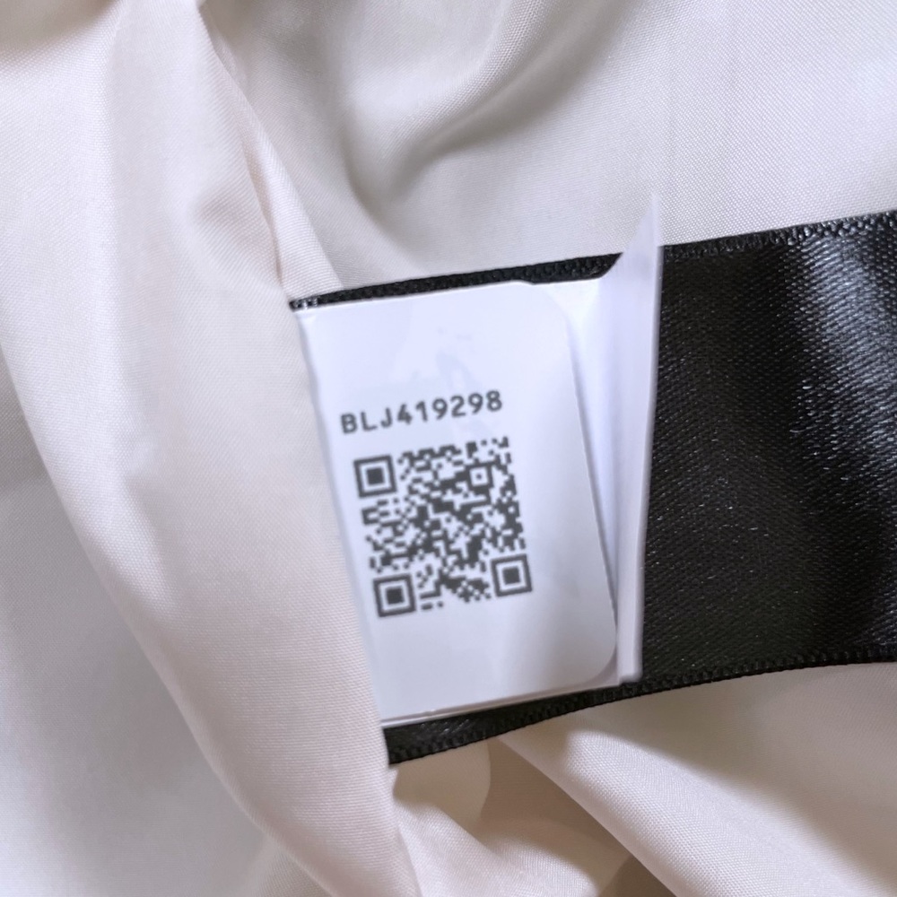 The North Face Women’s Kepplier Military Olive Rain Jacket - Picture 7 of 8